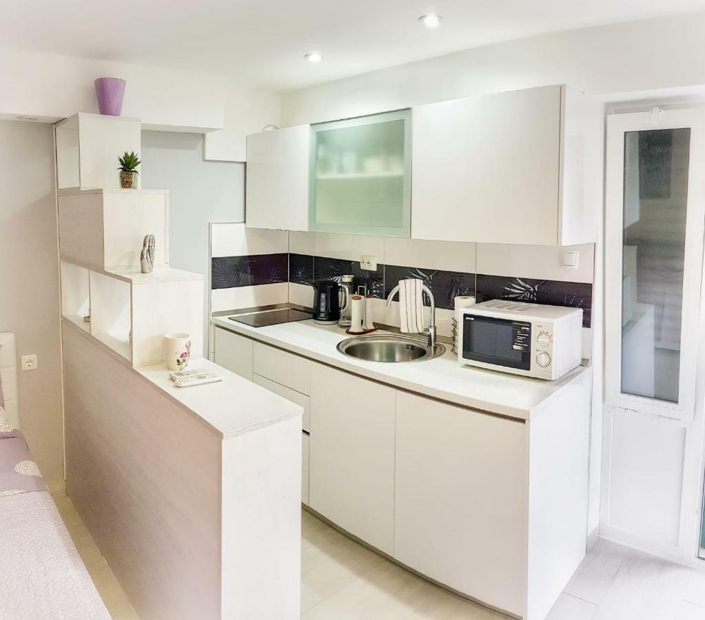 Studio Apartman Noa Apartment Trogir Exterior photo